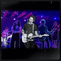 Dengarkan undefined, tonton video musik, baca bio, lihat tanggal tur & lainnya!