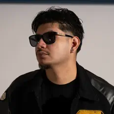 DJ Erandesを聴いたり、ミュージックビデオを鑑賞したり、経歴やツアー日程などを確認したりしましょう！
