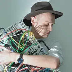 Dengarkan Second Sun, tonton video musik, baca bio, lihat tanggal tur & lainnya!