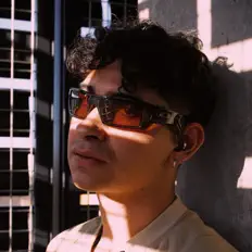 Listen to Yav, watch music videos, read bio, see tour dates & more!