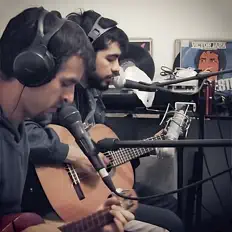 Listen to Los Mil Jinetes, watch music videos, read bio, see tour dates & more!