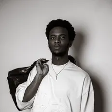 Escucha a KADRICK, mira videos musicales, lee su biografía, consulta las fechas de las gira y más.