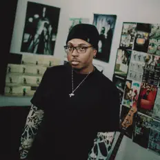 Ouça boyband, assista a videoclipes, leia a biografia, veja as datas das turnês e mais!