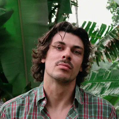 Listen to Gus Walker, watch music videos, read bio, see tour dates & more!
