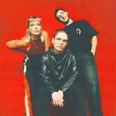 Treaks dinle, müzik videolarını izle, biyografisini oku, tur tarihlerini ve daha fazlasını gör!