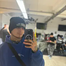 Sad Sash सुनें, म्यूज़िक वीडियो देखें, बायो पढ़ें, दौरे की तारीखें और बहुत कुछ देखें!