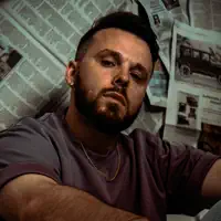 Ακούστε περιεχόμενο από undefined, παρακολουθήστε μουσικά βίντεο, διαβάστε το βιογραφικό, δείτε ημερομηνίες περιοδείας, και πολλά ακόμη!