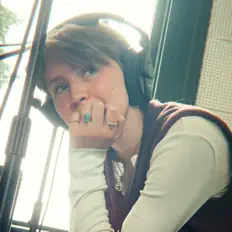 Dengarkan Fiona Daley, tonton video musik, baca bio, lihat tanggal tur & lainnya!