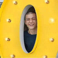 Escucha a nanacorobi, mira videos musicales, lee su biografía, consulta las fechas de las gira y más.