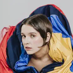 收听 Carlota Flâneur、观看音乐视频、阅读小传、查看巡演日期等 ！