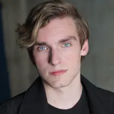 聆聽 tyler、觀看音樂影片、閱讀小傳、查看巡演日期等！