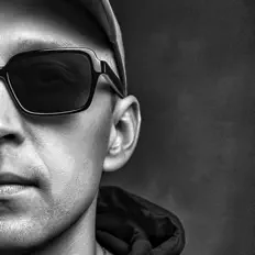 Ascolta Tony-Gun, guarda video musicali, leggi la biografia, vedi le date del tour & altro!