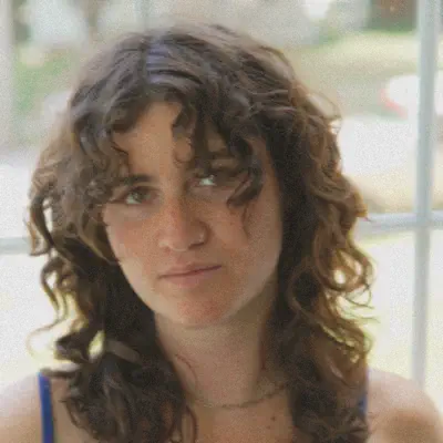 Listen to Maia Kamil, watch music videos, read bio, see tour dates & more!