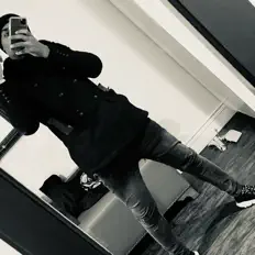 G MONEY을(를) 듣고, 뮤직 비디오를 보고, 약력을 읽고, 투어 일정 등을 확인하세요!