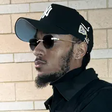 Poslechněte si interpreta Nick Ferg, sledujte hudební videa, přečtěte si životopis, podívejte se na data turné a další informace.