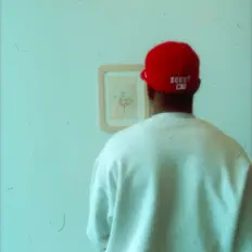 Ouve Scout, vê vídeos de música, lê a biografia, vê as datas da digressão e muito mais!