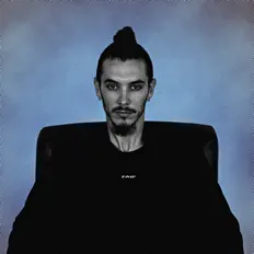 Dengarkan Quinn, tonton video musik, baca bio, lihat tanggal tur & lainnya!