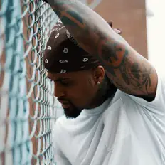 Escucha a Rico Juan, mira vídeos musicales, lee la biografía, consulta fechas de giras y mucho más.