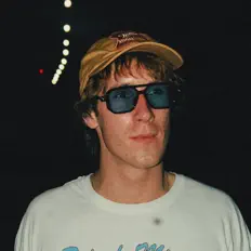 Poslechněte si interpreta AL WESLEY, sledujte hudební videa, přečtěte si životopis, podívejte se na data turné a další informace.