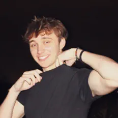 Posłuchaj wykonawcy STUTZ, obejrzyj teledyski, przeczytaj biografię, zobacz daty tras koncertowych i nie tylko!