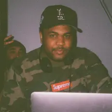 Ακούστε περιεχόμενο από Marce B, παρακολουθήστε μουσικά βίντεο, διαβάστε το βιογραφικό, δείτε ημερομηνίες περιοδείας, και πολλά ακόμη!