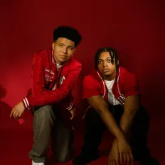 Dengarkan Ree-no, tonton video musik, baca bio, lihat tanggal tur & lainnya!