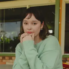 Ouça Lottie McLeod, assista a videoclipes, leia a biografia, veja as datas das turnês e mais!