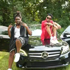 Dk & Dloww सुनें, म्यूज़िक वीडियो देखें, बायो पढ़ें, दौरे की तारीखें और बहुत कुछ देखें!