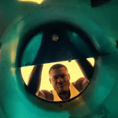 Telmanを聴いたり、ミュージックビデオを鑑賞したり、経歴やツアー日程などを確認したりしましょう！