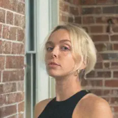 Hör dir Jaclyn Phillips an, schau dir Musikvideos an, lies die Biografie, finde Tourdaten und mehr!
