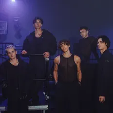 Hör dir Elevator Boys an, schau dir Musikvideos an, lies die Biografie, finde Tourdaten und mehr!