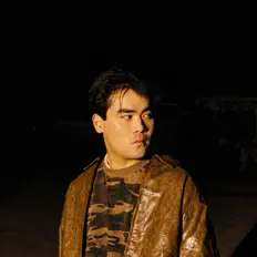 anyz सुनें, म्यूज़िक वीडियो देखें, बायो पढ़ें, दौरे की तारीखें और बहुत कुछ देखें!