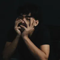 undefined dinle, müzik videolarını izle, biyografisini oku, tur tarihlerini ve daha fazlasını gör!