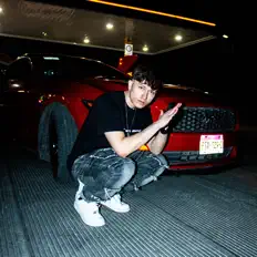 Hör dir 6lansky an, schau dir Musikvideos an, lies die Biografie, finde Tourdaten und mehr!