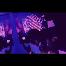 Hör dir Drizo an, schau dir Musikvideos an, lies die Biografie, finde Tourdaten und mehr!