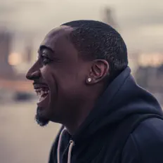 J the Virgoを聴いたり、ミュージックビデオを鑑賞したり、経歴やツアー日程などを確認したりしましょう！