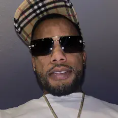 Thousonaire: песни, клипы, биография, даты выступлений и многое другое.