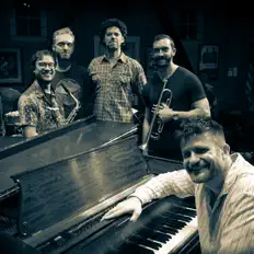 Écoutez Daniel Szabo Quintet, regardez des vidéoclips, lisez la biographie, consultez les dates de tournée et plus encore !