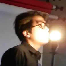 聆聽 hazylazy、觀看音樂影片、閱讀小傳、查看巡演日期等！