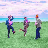 undefined सुनें, म्यूज़िक वीडियो देखें, बायो पढ़ें, दौरे की तारीखें और बहुत कुछ देखें!