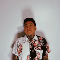 Dengarkan Kenny Pham, tonton video musik, baca bio, lihat tanggal tur & lainnya!