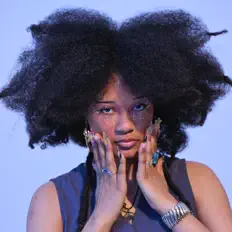 聆聽 Nyota Parker、觀看音樂影片、閱讀小傳、查看巡演日期等！