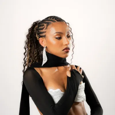 Listen to Luna Elle, watch music videos, read bio, see tour dates & more!