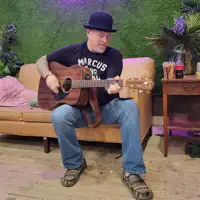 Luister naar undefined, bekijk muziekvideo's, lees de bio, bekijk de tourdata, en meer!