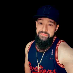 Hör dir J. Gamble an, schau dir Musikvideos an, lies die Biografie, finde Tourdaten und mehr!