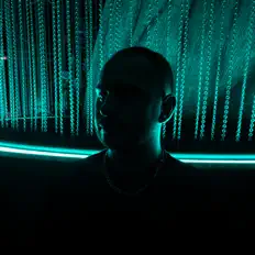 Hör dir Nick Endhem an, schau dir Musikvideos an, lies die Biografie, finde Tourdaten und mehr!