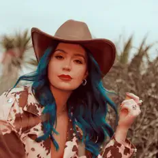 Dengarkan Amy Sheppard, tonton video musik, baca bio, lihat tanggal tur & lainnya!