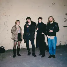 Juovatを聴いたり、ミュージックビデオを鑑賞したり、経歴やツアー日程などを確認したりしましょう！