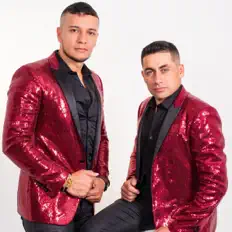 Esteban y Wilsonを聴いたり、ミュージックビデオを鑑賞したり、経歴やツアー日程などを確認したりしましょう！