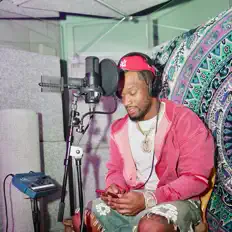 Rocketshipを聴いたり、ミュージックビデオを鑑賞したり、経歴やツアー日程などを確認したりしましょう！